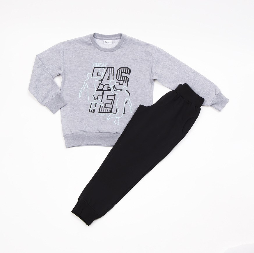 TRAX seasonal tracksuit in gray color with basketball print.