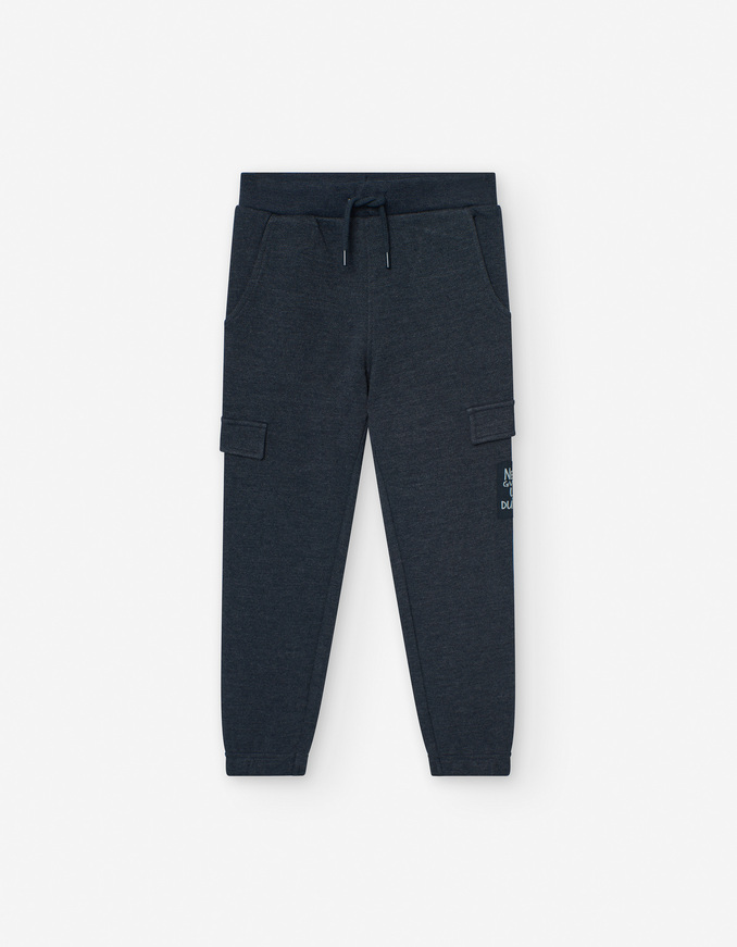 Παντελόνι LOSAN σε μπλε σκούρο χρώμα με πικέ ύφασμα.