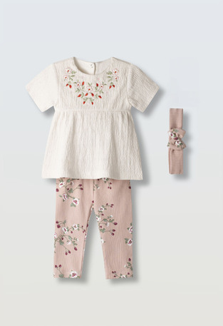 Σετ κολάν ΕΒΙΤΑ σε χρώμα εκρού με ροζ και ασορτί κορδέλα.