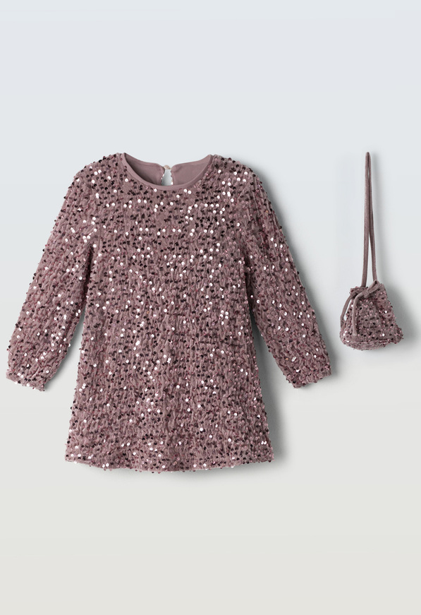 Βελουτέ φόρεμα ΕΒΙΤΑ με ασορτί τσαντάκι σε ροζ σκούρο χρώμα.