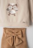 Σετ σορτς ΕΒΙΤΑ με ασορτί τσαντάκι σε εκρού-καφέ χρώμα.