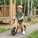 Σετ σορτς TRAX σε χρώμα λαδί με μπεζ και ασορτί καπέλο.