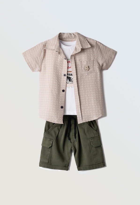Σετ 3 τεμ. HASHTAG, πουκάμισο σε χρώμα μπεζ, κοντομάνικη μπλούζα και βερμούδα.