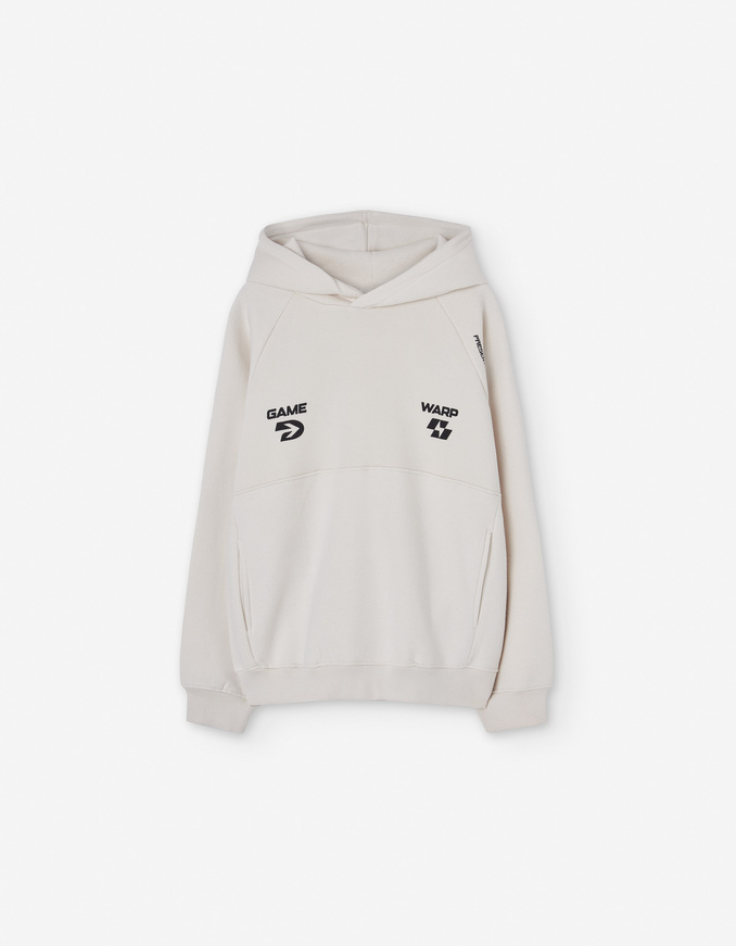 Μπλούζα φούτερ LOSAN σε ανοιχτό μπεζ χρώμα με ενσωματωμένη κουκούλα.