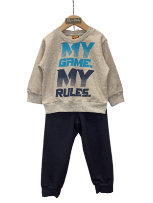 TRAX tracksuit set, sweatshirt with print on the front and sweatpants with elastic on the bottom.
