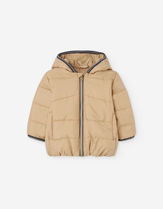Μπουφάν LOSAN σε μπεζ χρώμα με ενσωματωμένη κουκούλα.