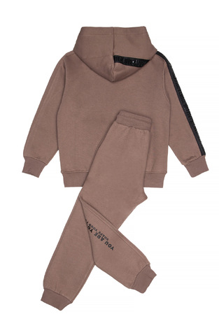 SPRINT suit set with built-in hood in light brown color.