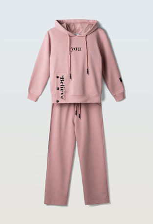 Evita seasonal jumpsuit set in pink.