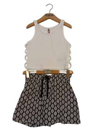 LOSAN shorts set in soft ecru with black.