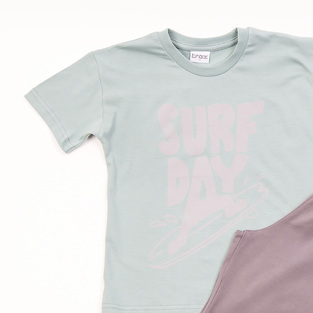 Σετ σορτς TRAX σε μέντα χρώμα με το λογότυπο "SURF DAY".