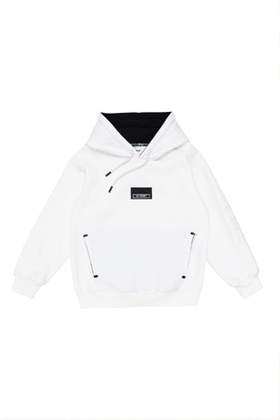 Sprint sweatshirt in a soft ecru color.