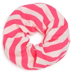 Μαγιό ολόσωμο BILLIEBLUSH σε ροζ ριγέ χρώμα με ασορτί scrunchie για τα μαλλιά.