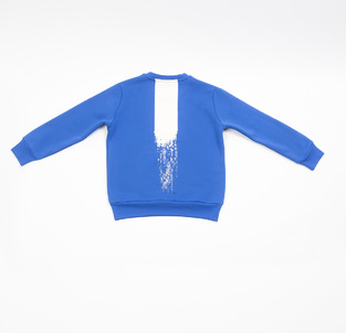 Σετ φόρμας TRAX, μπλούζα σε χρώμα μπλε ρουά με τύπωμα μπογιάς και παντελόνι με λάστιχο στη μέση.